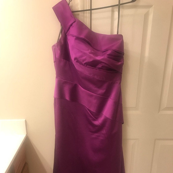 Vera Wang Bridesmaid Dress SIZE 14 - Picture 2 of 4